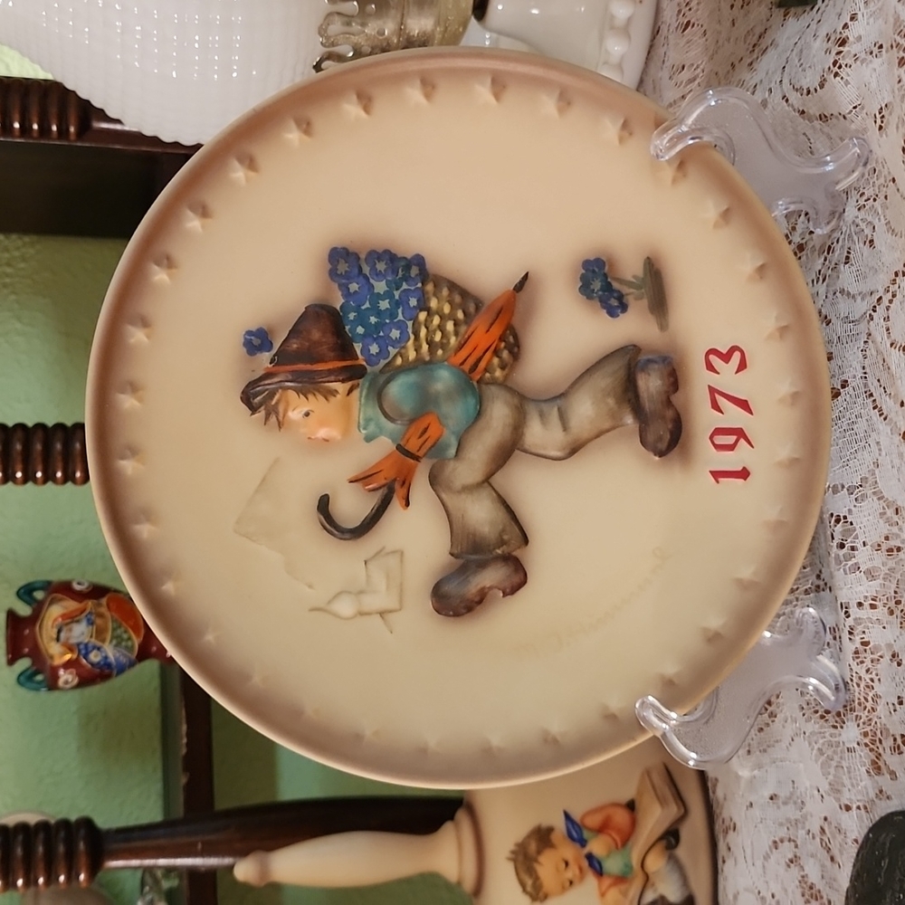 Hummel Plate